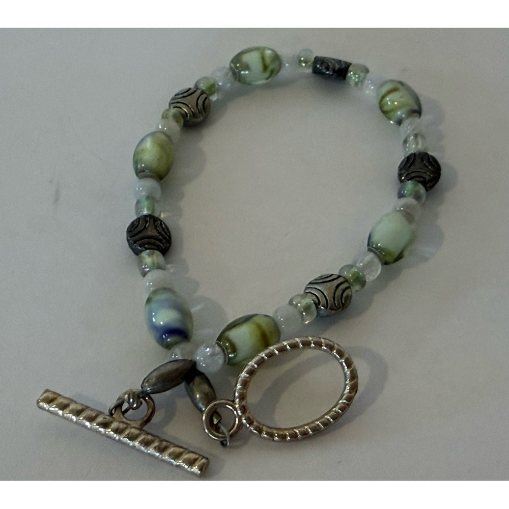 Artisan Lampwork Glass Beaded Toggle Bracelet Green Swirl Boho Silver Tone 7"